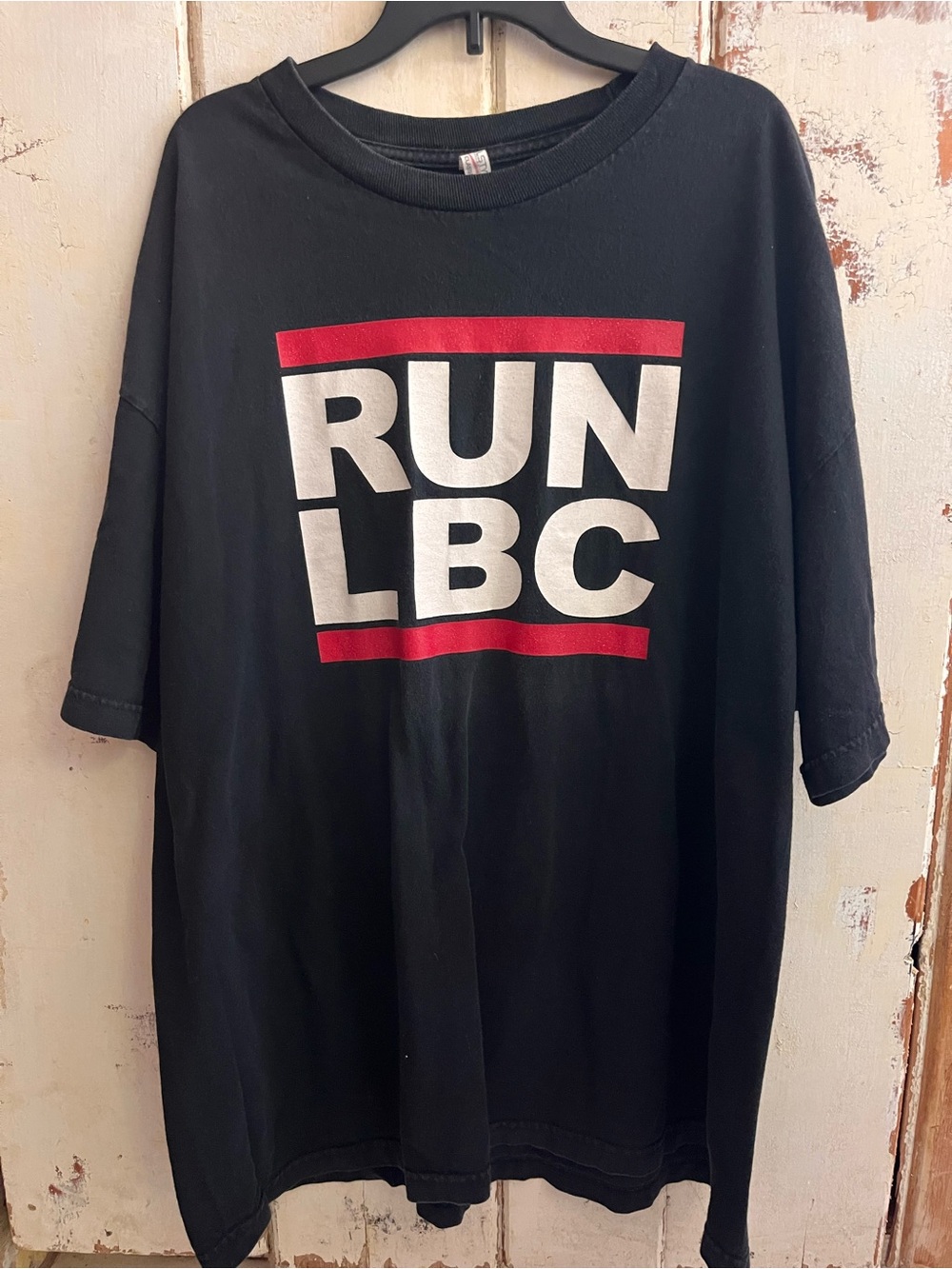 Black RUN LBC Graphic Men's T-Shirt